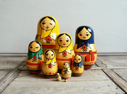 Những món đồ lưu niệm nên mua khi đi các nước