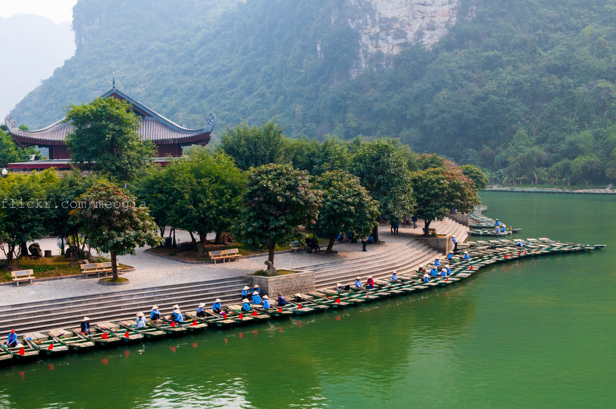 1-1403576791_1200x0-1 Cảnh sơn thủy hữu tình của di sản thế giới Tràng An