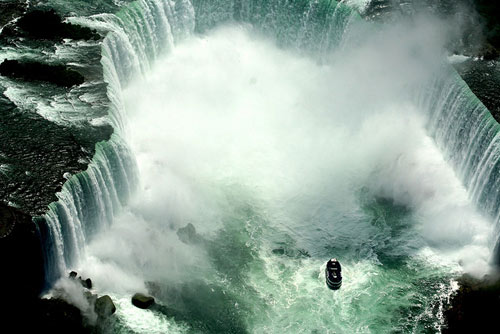 1411033709-thac-nuoc-8 Bản Giốc vào top 10 thác nước hùng vĩ nhất thế giới - 8