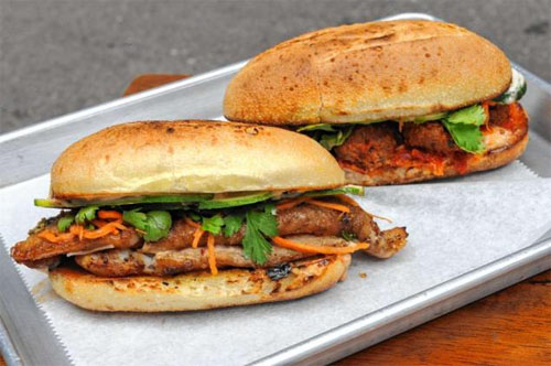 am-thuc-duong-pho-10-7716-1380614335 Bánh mỳ kẹp Num pang được mệnh danh là sandwich của Campuchia. Ảnh: nydailynews.com